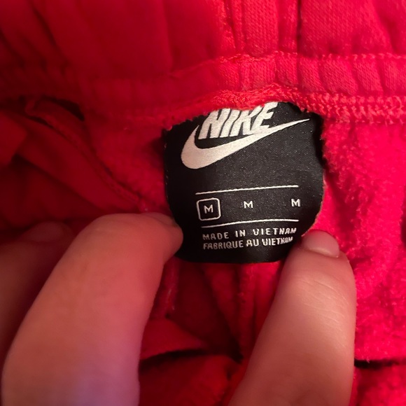 Red nike sweats only worn once or twice - Picture 2 of 2